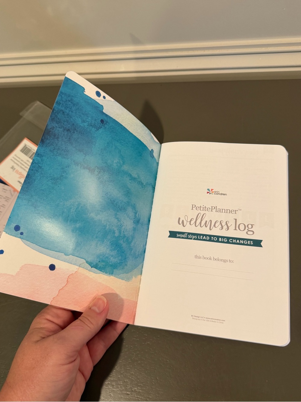 Erin Condren Petite Planner Wellness Log in Watercolor - Picture 8 of 11